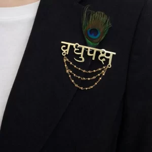 Premium wedding brooch for Vadhupaksh family members