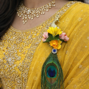 Peacock and flower morpank design brooch for wedding and festive wear
