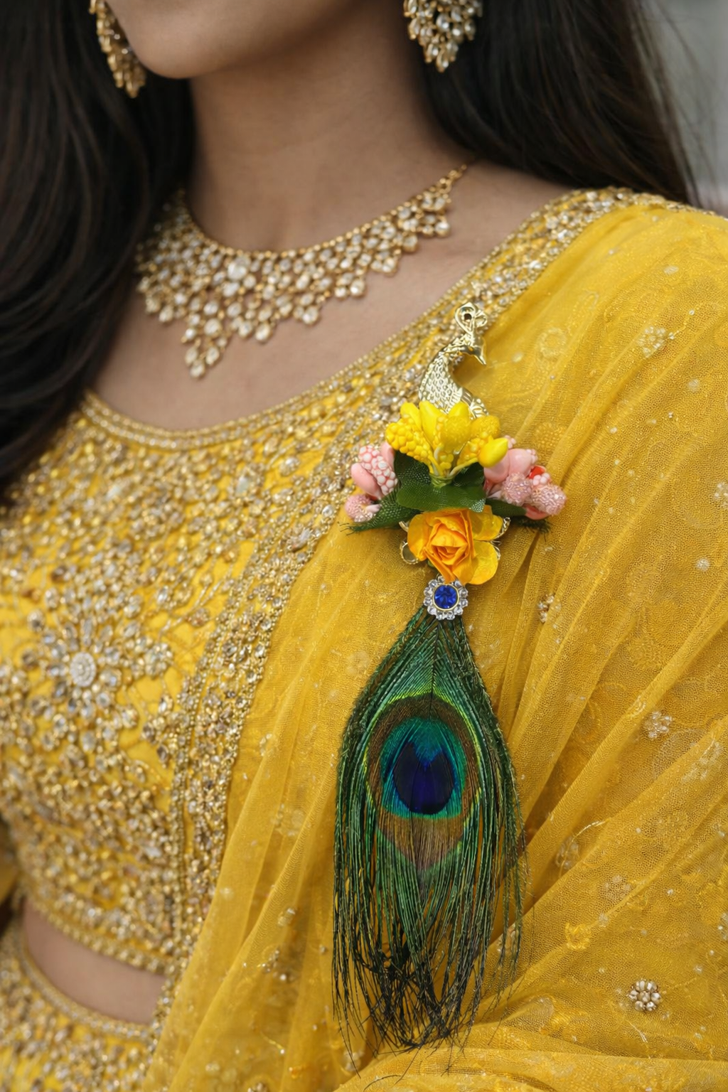 Peacock and flower morpank design brooch for wedding and festive wear