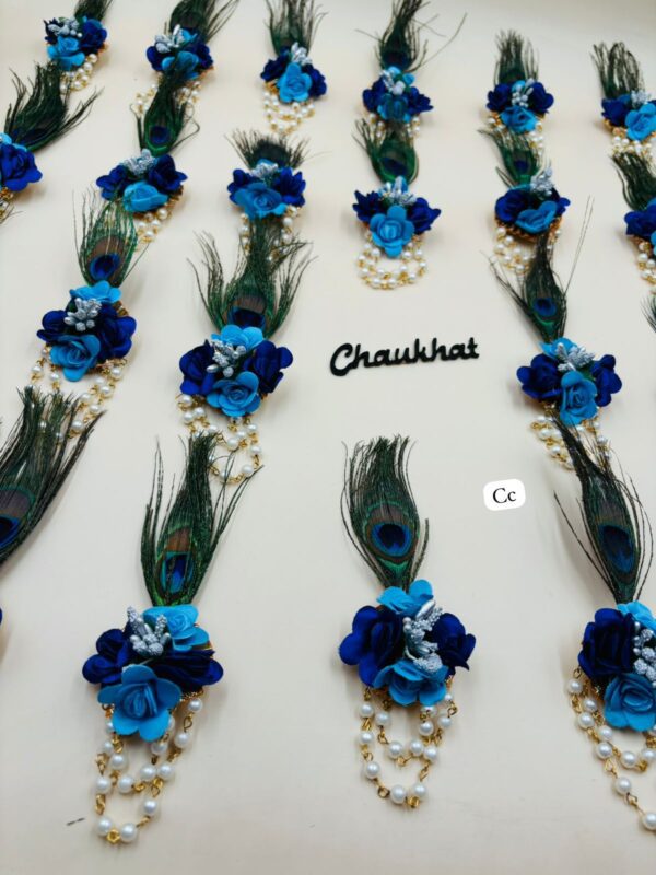 Flower broochs