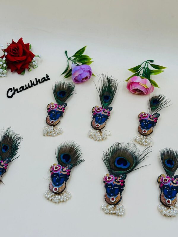 Shreenath Ji Brooch With Morpankh