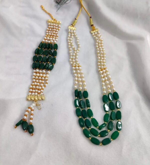 Pearl Green Stone Brooch Plus Mala