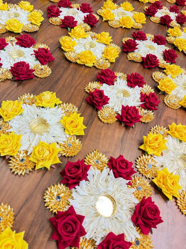 Flower T light Platter For Coners