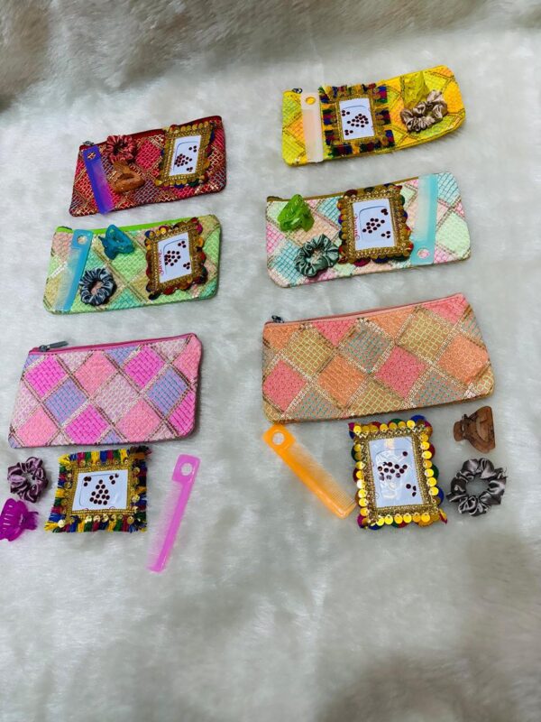 Hamper For Return Gift Favour Pouch, Comb ,Butterfly, Scrunchee, Bindi