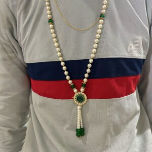 Handcrafted wedding welcome garland for baraat entry