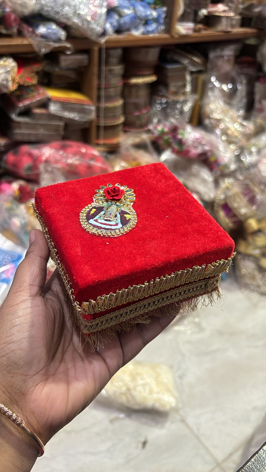 Decorative laddu packing box used for bhajan kirtan and satsang prasad distribution