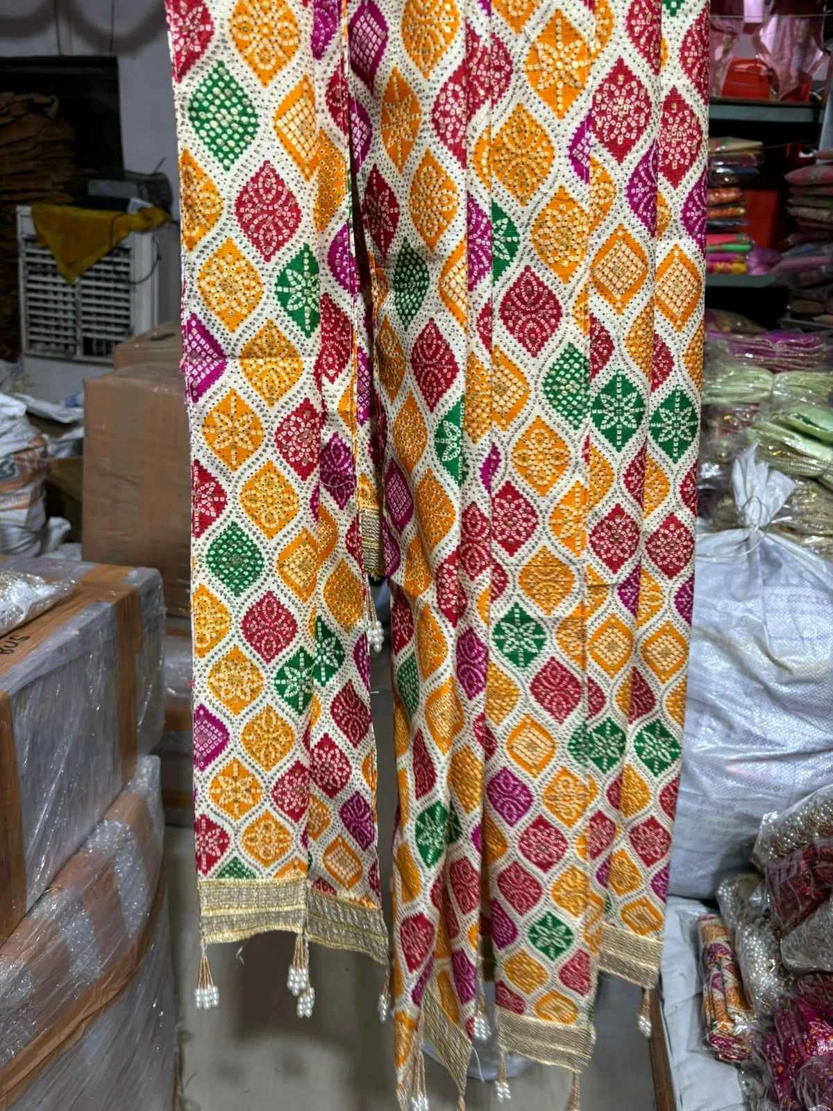 Rajasthani multicolor Bandhani phatka for wedding welcome ceremony